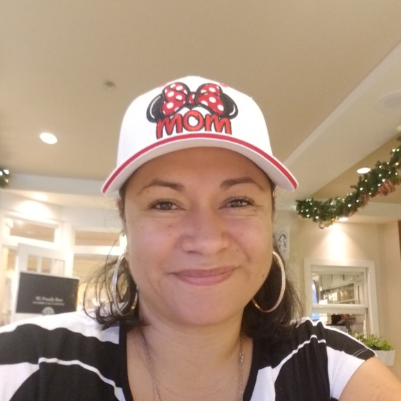 Meet your Posher, Miriam - Picture 1 of 1